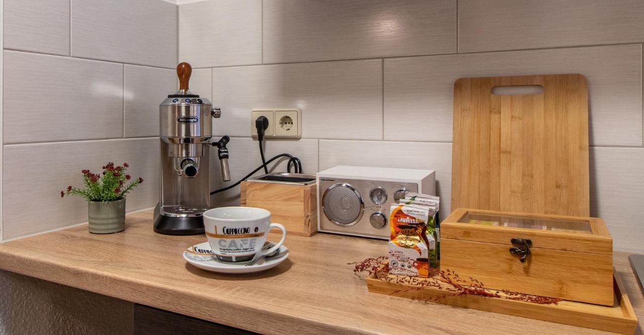 Modernes Apartment im Grünen,WLAN, TV, Kaffee, Parken Schwarzenberg  Exterior foto